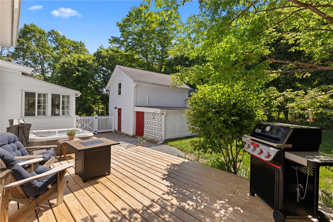 422 N Road Scituate, RI 02831 - Photo 41 of 50