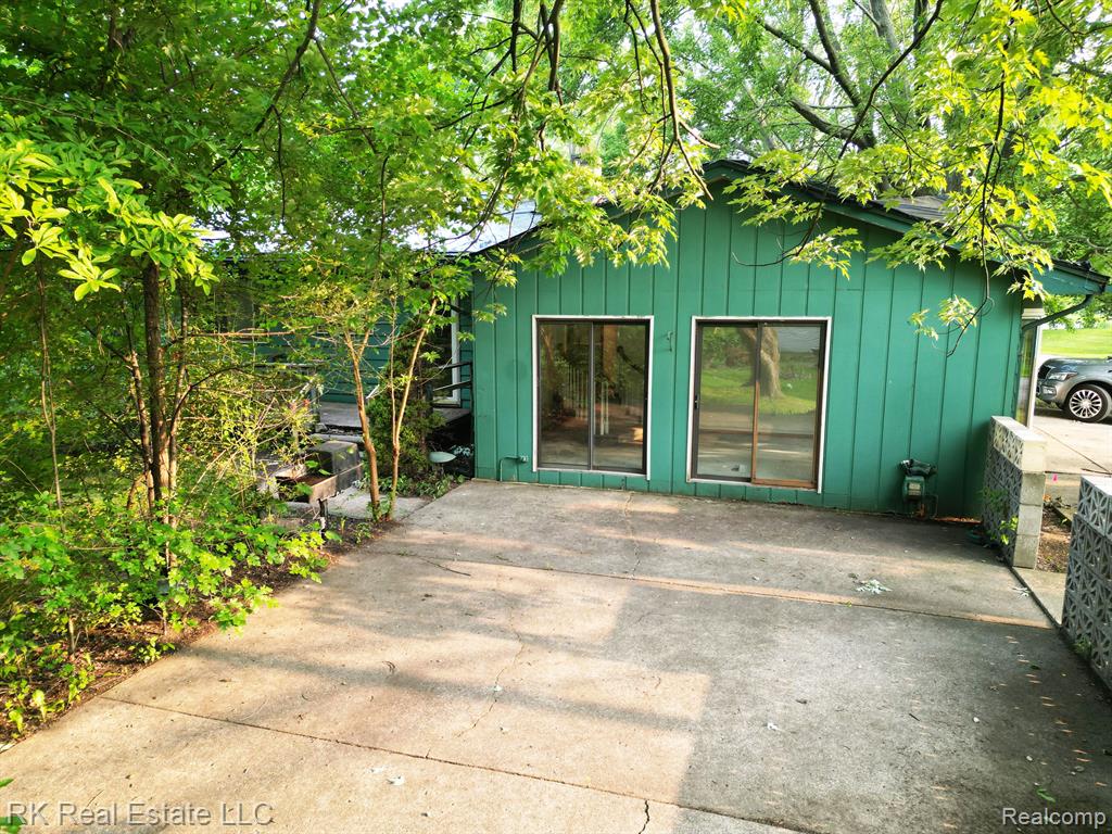 2821 West Utica Road Utica, MI 48317 - Photo 32 of 43