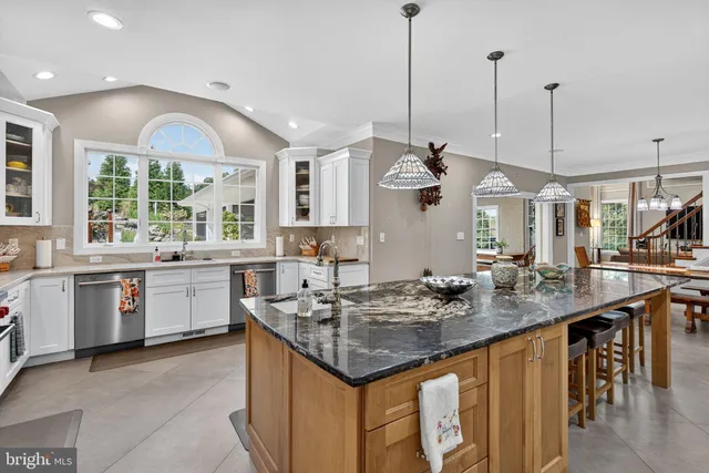 $5,950,000 | 7484 Wilson Road, Warrenton, VA 20186