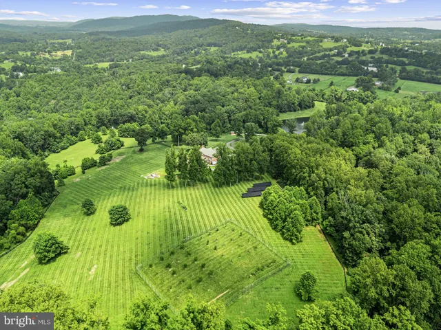 $5,950,000 | 7484 Wilson Road, Warrenton, VA 20186