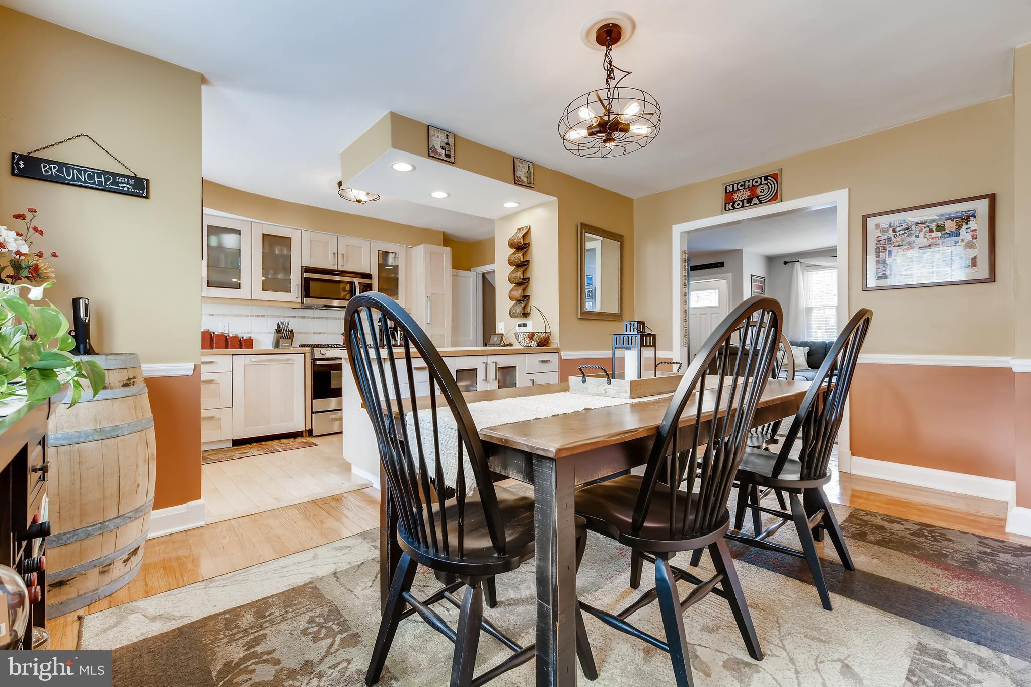 6469 Blenheim Road Baltimore, MD 21212 - Photo 6 of 28