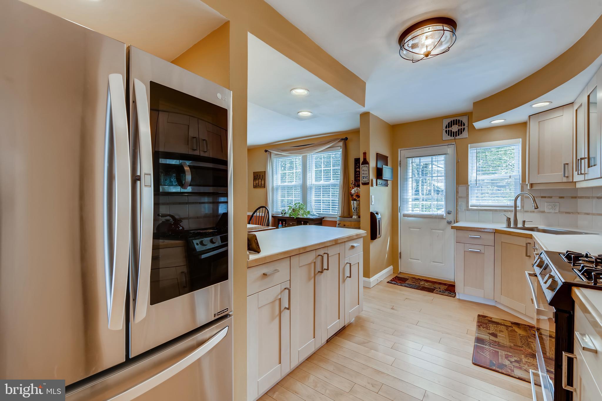 6469 Blenheim Road Baltimore, MD 21212 - Photo 8 of 28