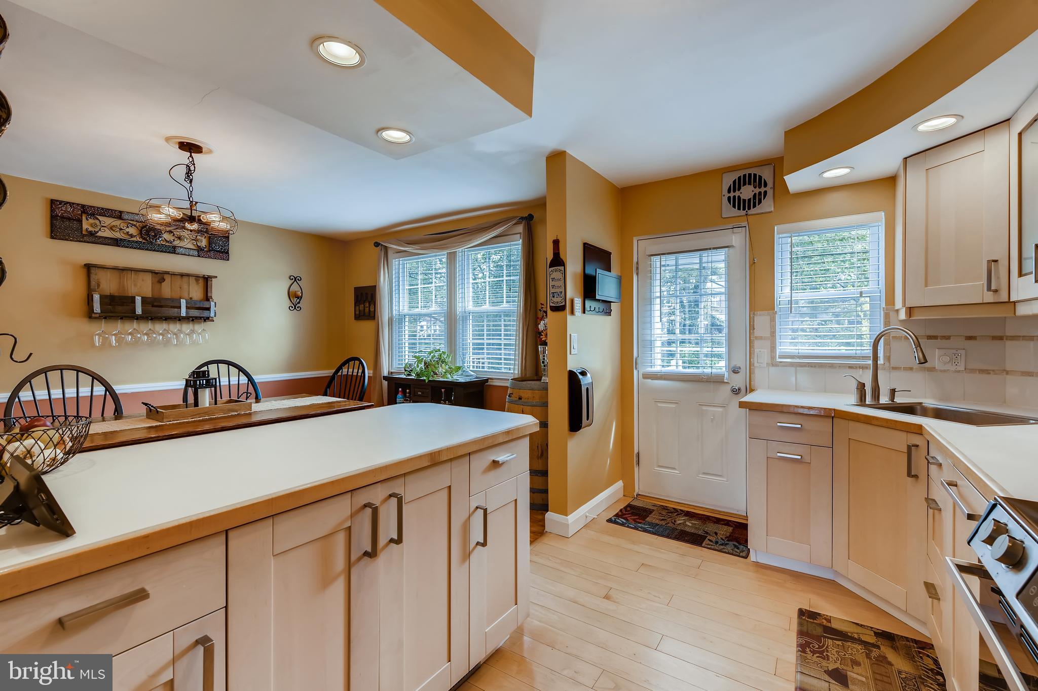 6469 Blenheim Road Baltimore, MD 21212 - Photo 9 of 28