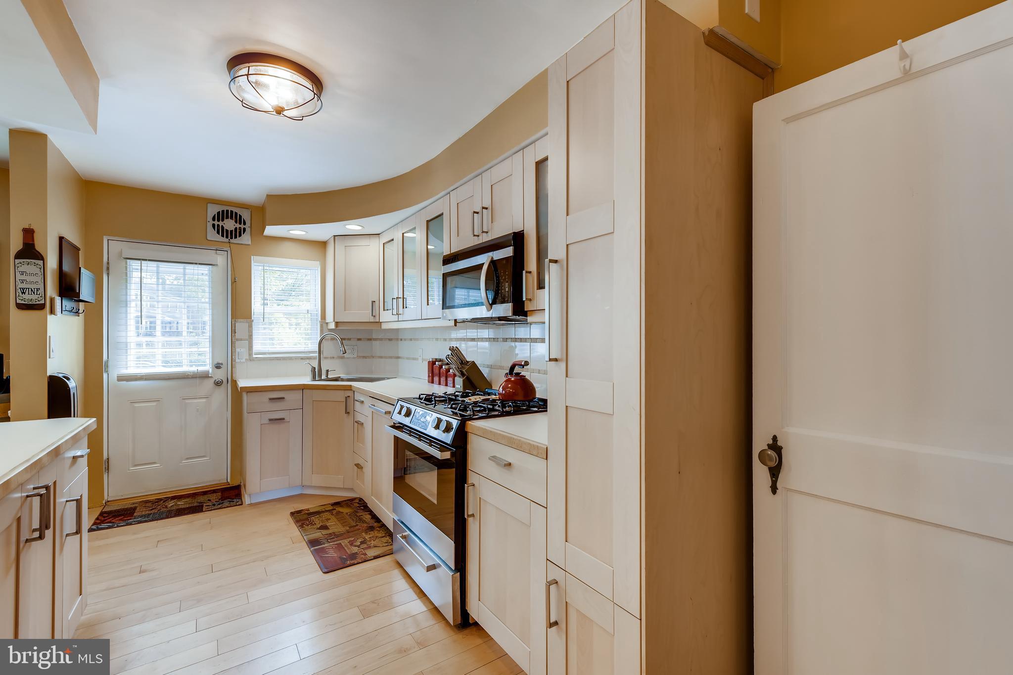 6469 Blenheim Road Baltimore, MD 21212 - Photo 10 of 28