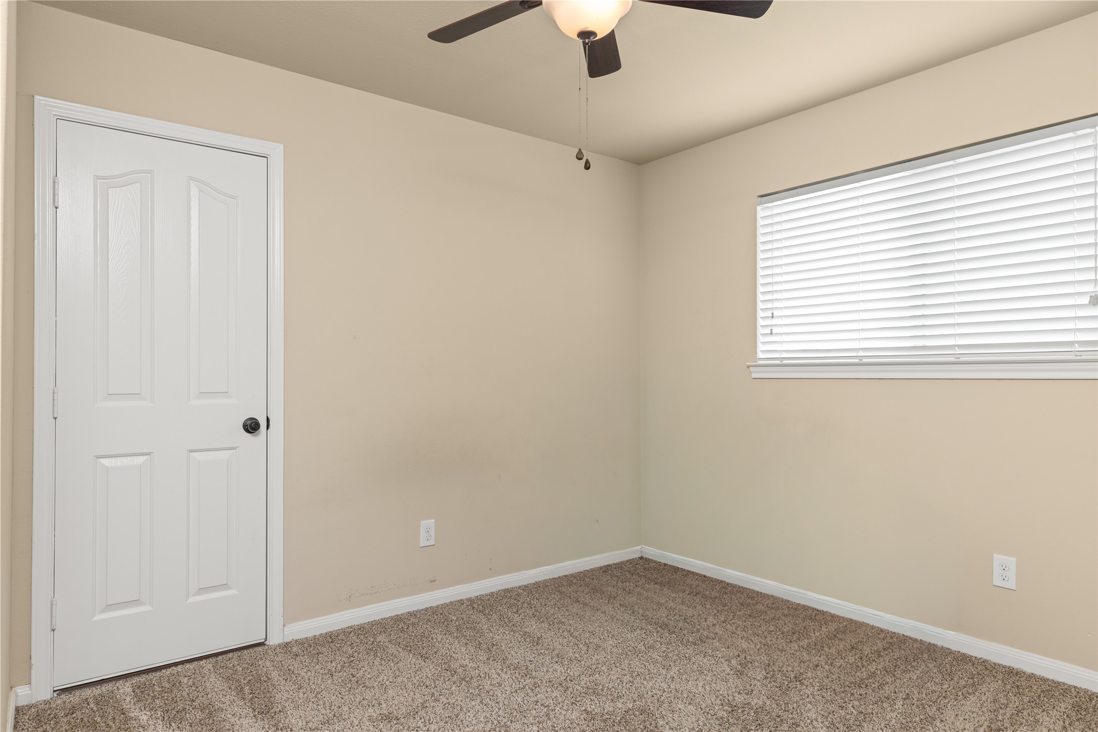 1010 Nantucket Street Pasadena, TX 77503 - Photo 28 of 46 One of the secondary bedrooms upstairs