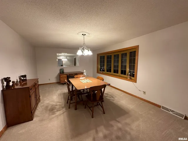 $1,200,000 | 10965 East 700th Avenue, Watson, IL 62473