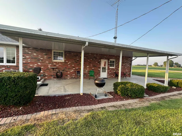 $1,200,000 | 10965 East 700th Avenue, Watson, IL 62473