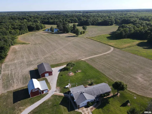 $1,200,000 | 10965 East 700th Avenue, Watson, IL 62473