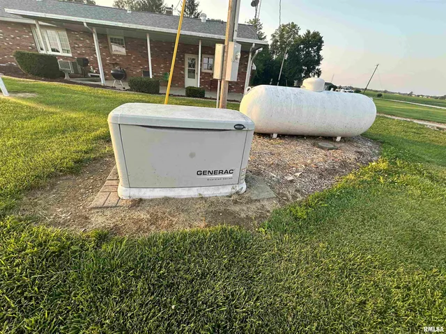 $1,200,000 | 10965 East 700th Avenue, Watson, IL 62473