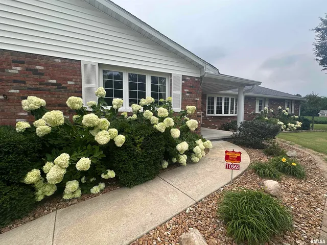 $1,200,000 | 10965 East 700th Avenue, Watson, IL 62473