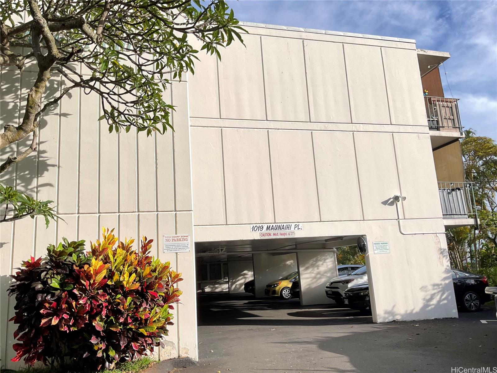 1019 Maunaihi Place, Unit 203 Honolulu, HI 96822 - Photo 5 of 19 a view of parking area