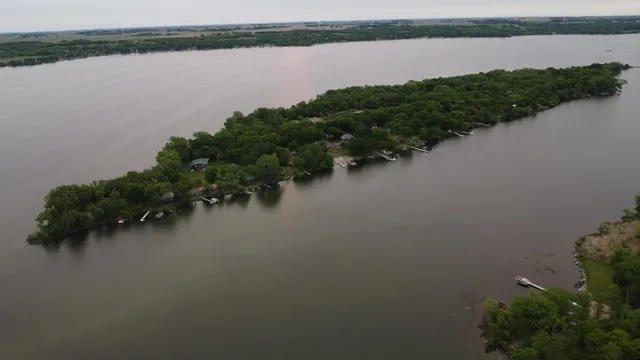 $42,000 | Lot 43 Lakota Island Estates, Big Stone City, SD 57216