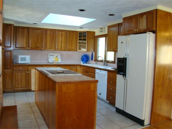 110 West Millbury Road Sutton, MA 01590 - Photo 6 of 29