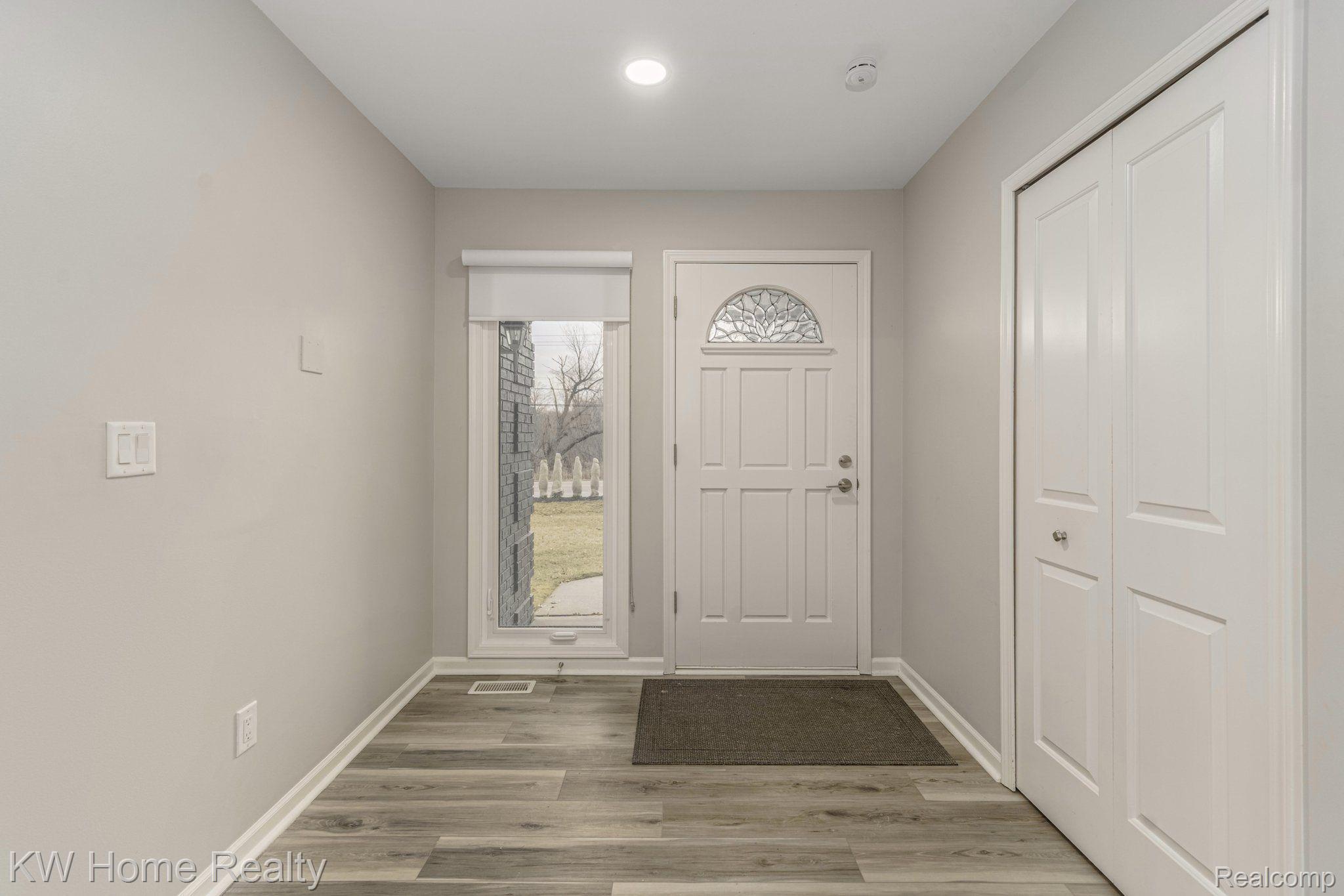 2882 Hiller Road West Bloomfield, MI 48324 - Photo 12 of 47 Gallery Image 12