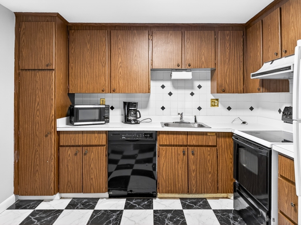 1321 Worcester Road, Unit 506 Framingham, MA 01701 - Photo 7 of 28