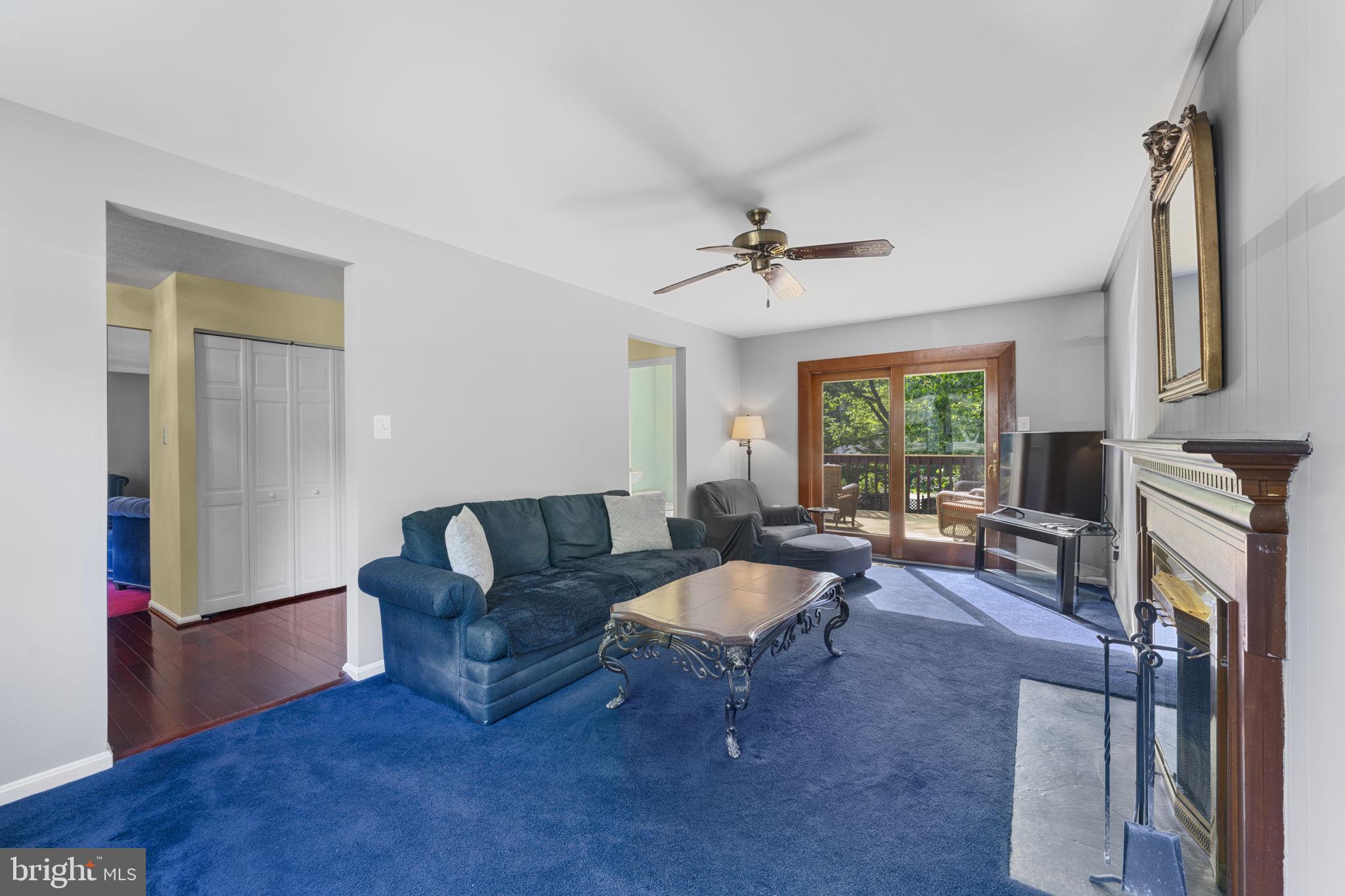 9801 Pulham Road Burke, VA 22015 - Photo 6 of 63 a living room with furniture and a window