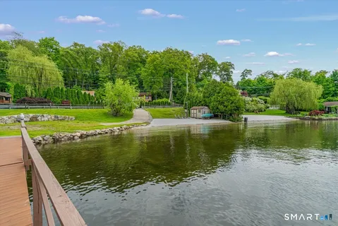 $589,000 | 4 Candlewood Birches, Brookfield, CT 06804