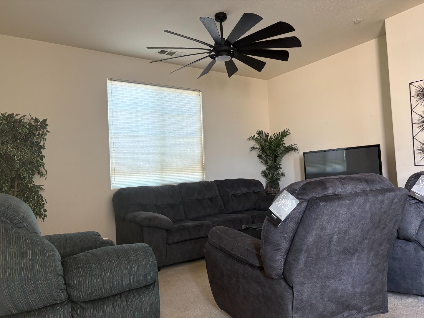 51 Sturla Way Gilroy, CA 95020 - Photo 12 of 27 a living room with furniture