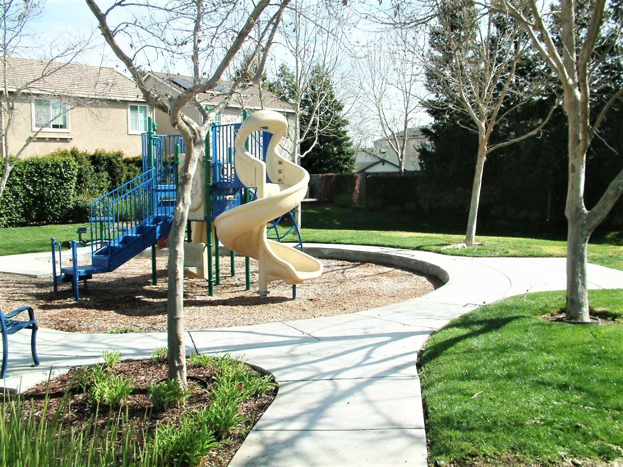 51 Sturla Way Gilroy, CA 95020 - Photo 23 of 27