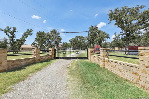 $700,000 | 110 High Sierra Drive, Seguin, TX 78155