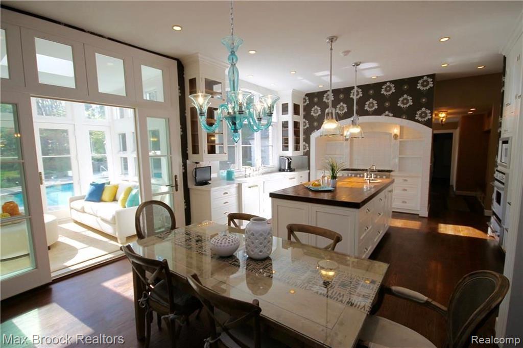 1931 East Valley Road Bloomfield Hills, MI 48304 - Photo 2 of 21 Gallery Image 2