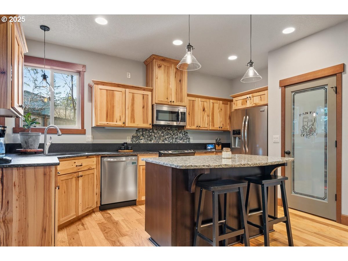 13135 Southeast Winston Road Damascus, OR 97089 - Photo 13 of 48