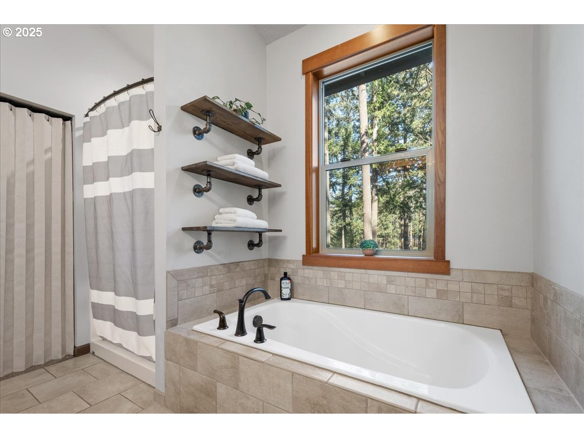 13135 Southeast Winston Road Damascus, OR 97089 - Photo 19 of 48