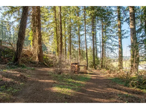 $700,000 | 13135 Southeast Winston Road, Damascus, OR 97089