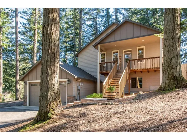 $700,000 | 13135 Southeast Winston Road, Damascus, OR 97089