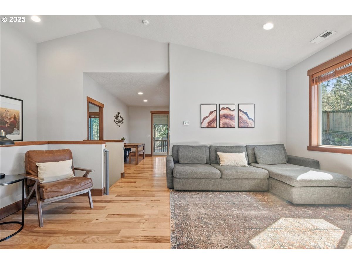 13135 Southeast Winston Road Damascus, OR 97089 - Photo 6 of 48