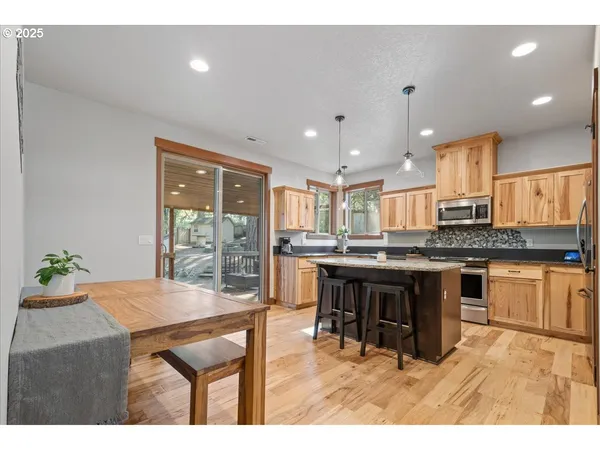 $700,000 | 13135 Southeast Winston Road, Damascus, OR 97089