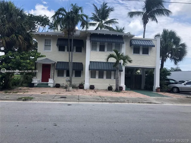 $2,050 | 315 Eucalyptus Street, Unit 2, West Palm Beach, FL 33401