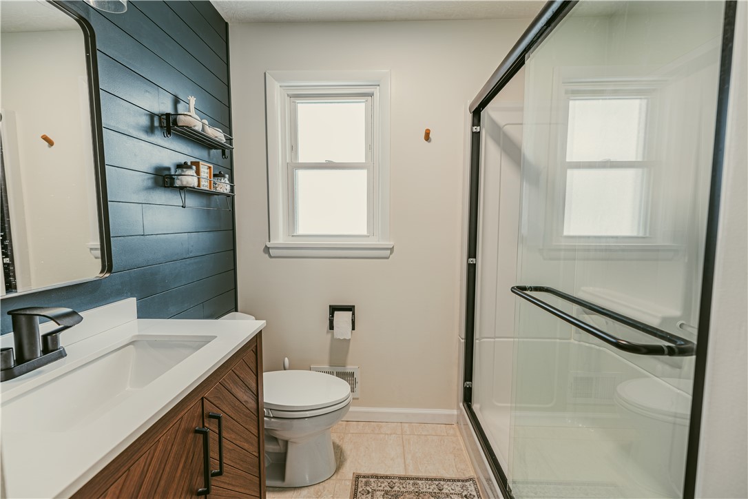 25 Walnut Park Irondequoit, NY 14622 - Photo 9 of 18