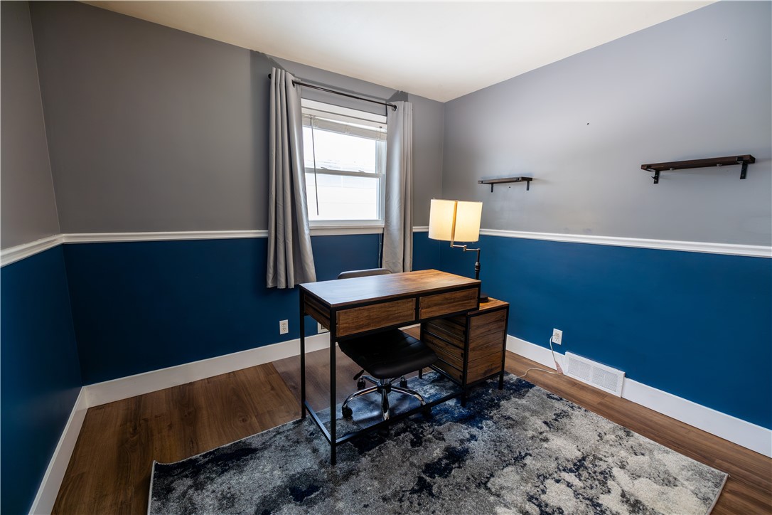 25 Walnut Park Irondequoit, NY 14622 - Photo 10 of 18