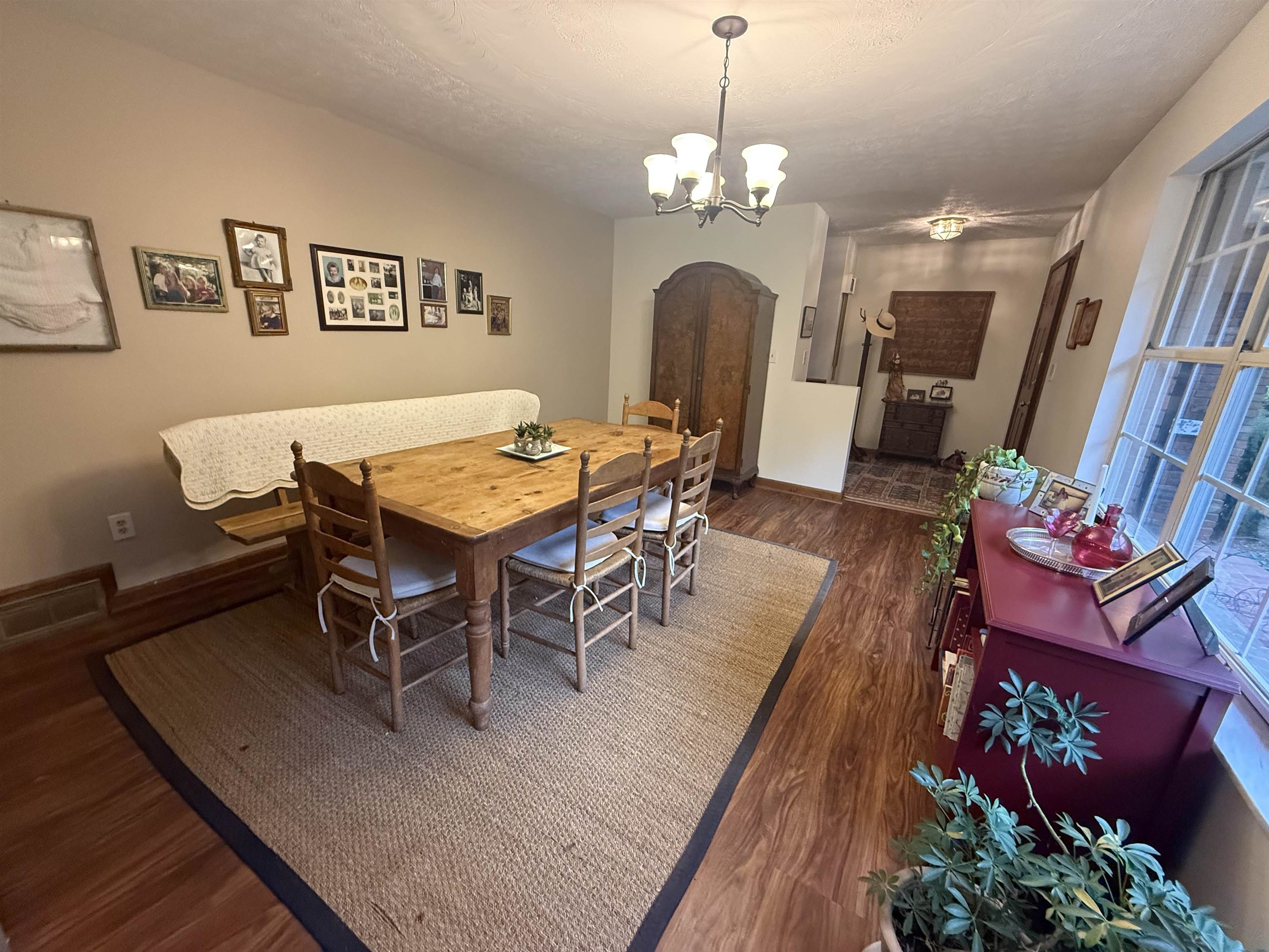 208 Caroline Road Russell, KY 41169 - Photo 8 of 48