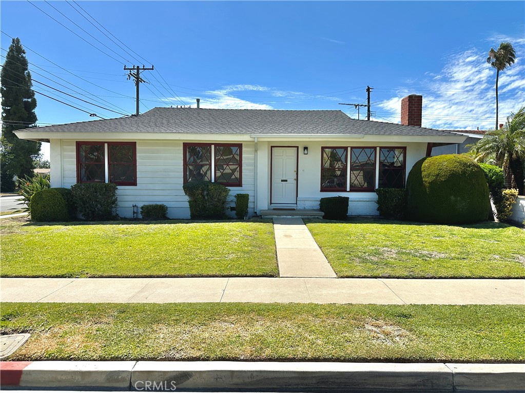 521 South Falcon Street Anaheim, CA 92804 - Photo 1 of 1