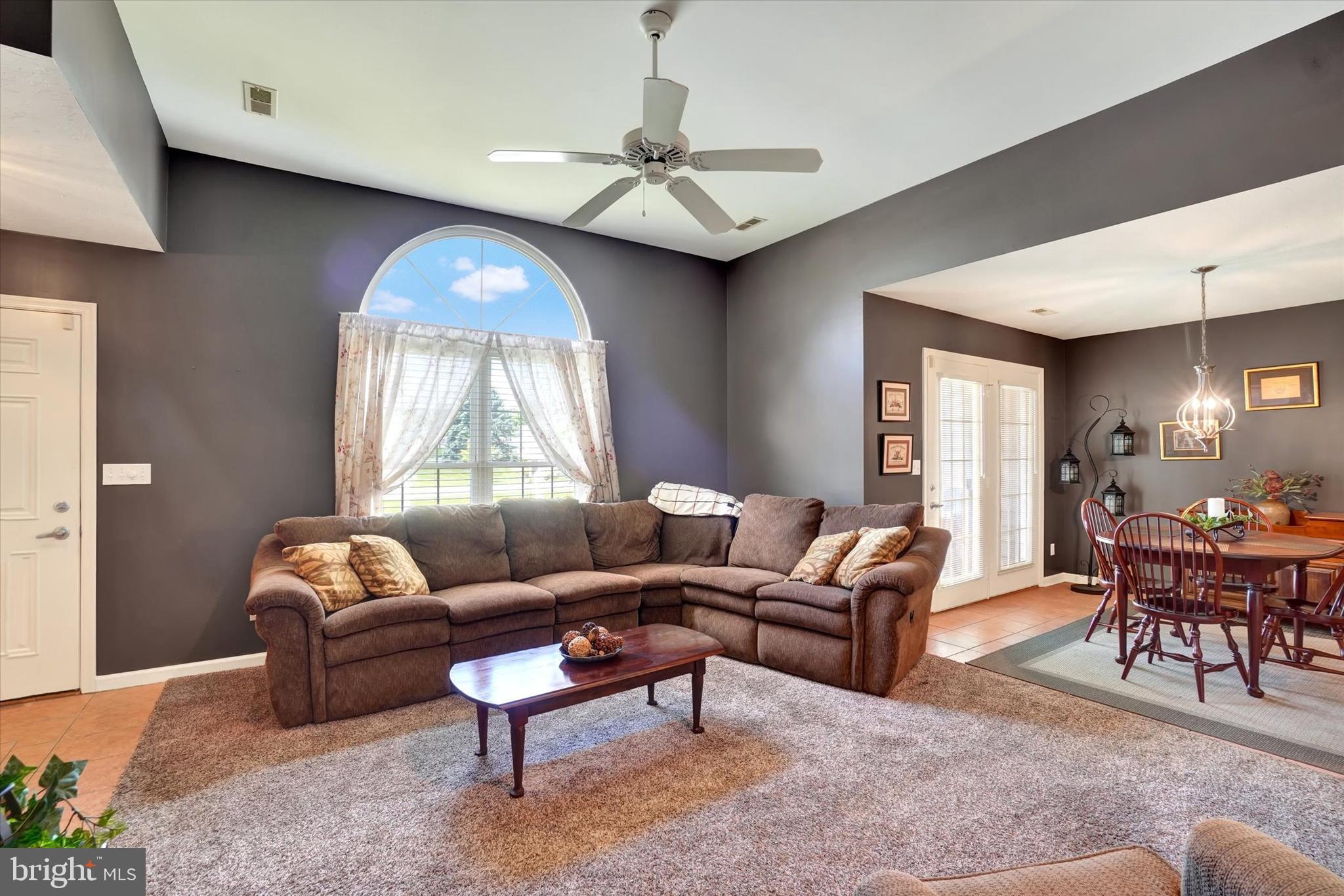 331 Clark's Way York, PA 17403 - Photo 4 of 28 Gallery Image 4