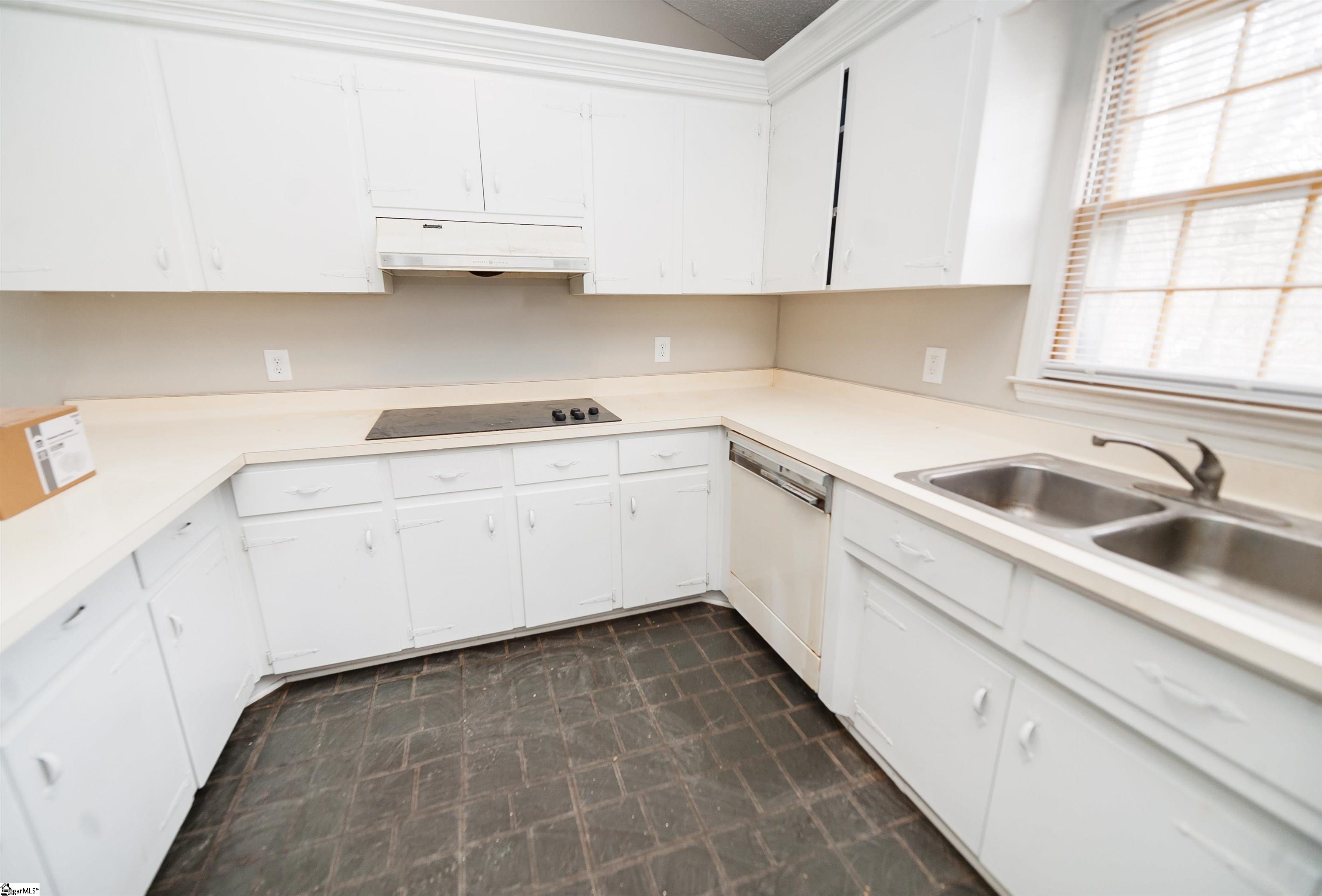 4459 Grissom Road Spartanburg, SC 29301 - Photo 5 of 30