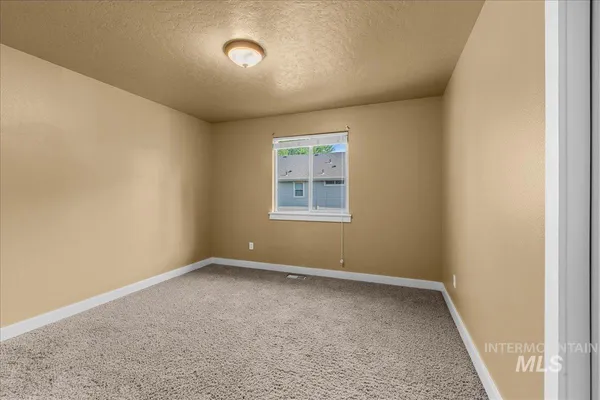 $549,000 | 5491 North Beaham Avenue, Meridian, ID 83646