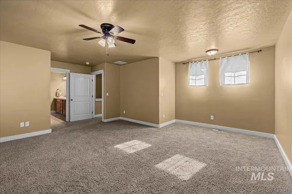 $549,000 | 5491 North Beaham Avenue, Meridian, ID 83646