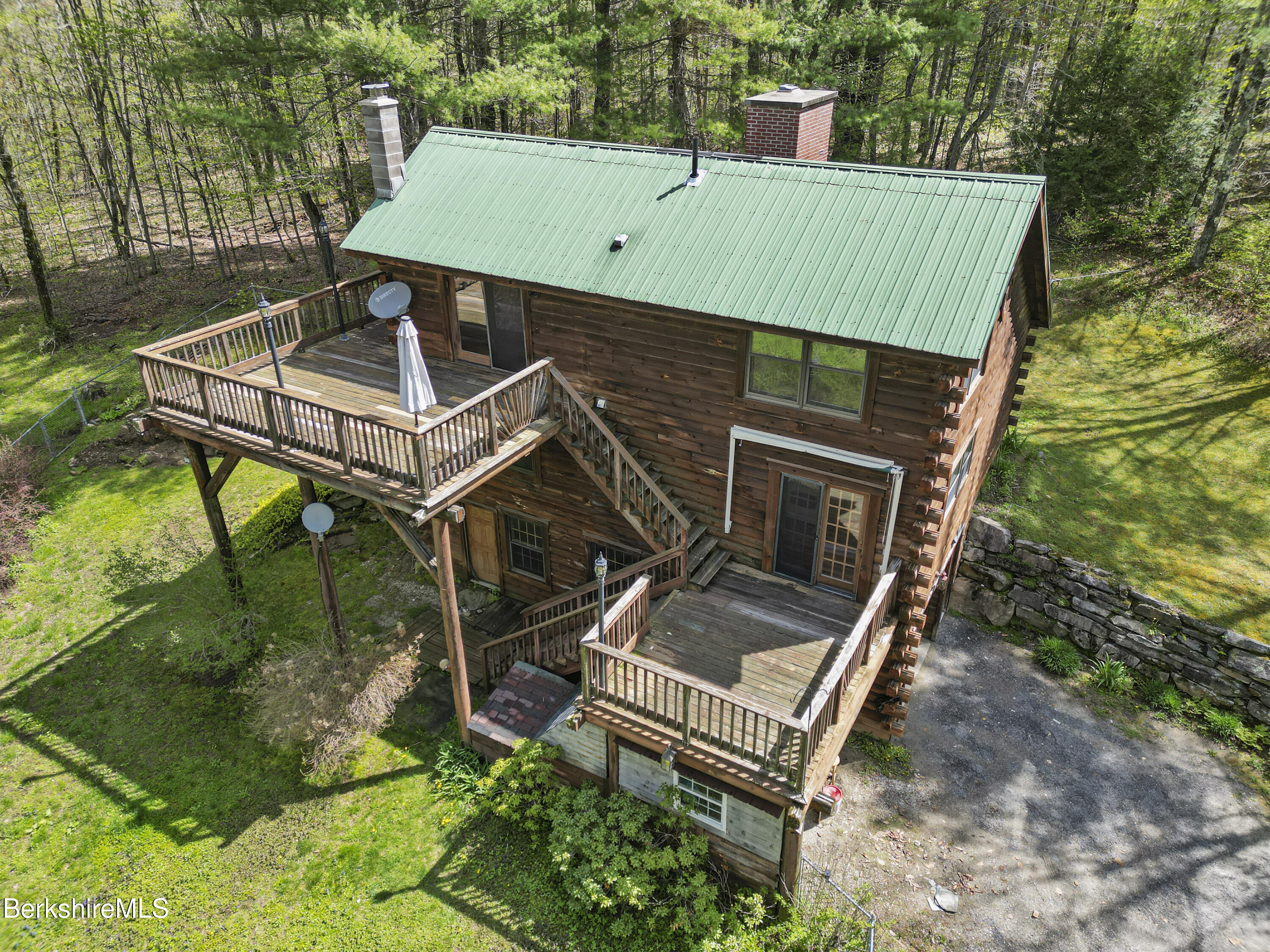 189 Cross Place Road Washington, MA 01223 - Photo 1 of 43 189 Cross Place Road