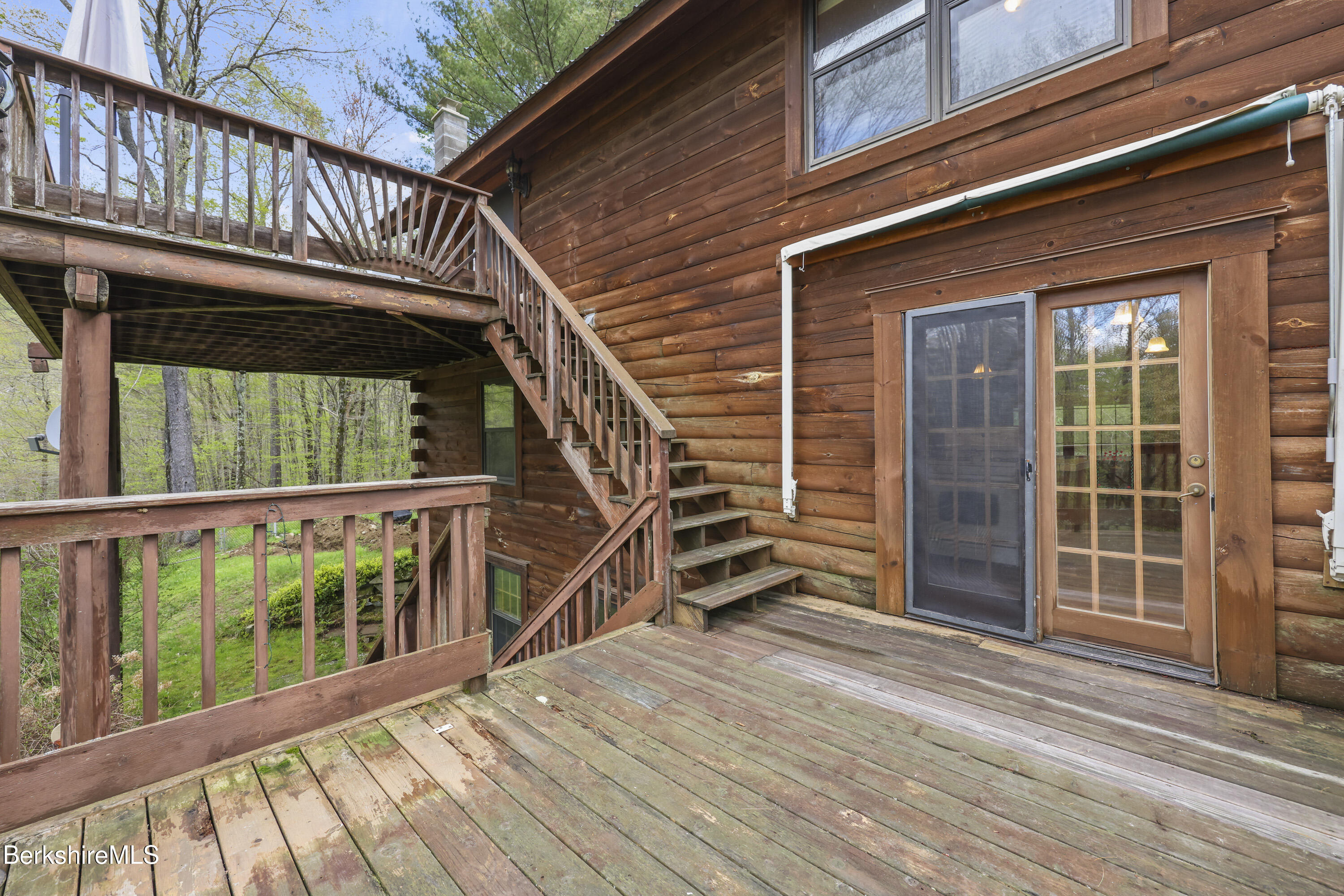 189 Cross Place Road Washington, MA 01223 - Photo 16 of 43 deck off kitchen