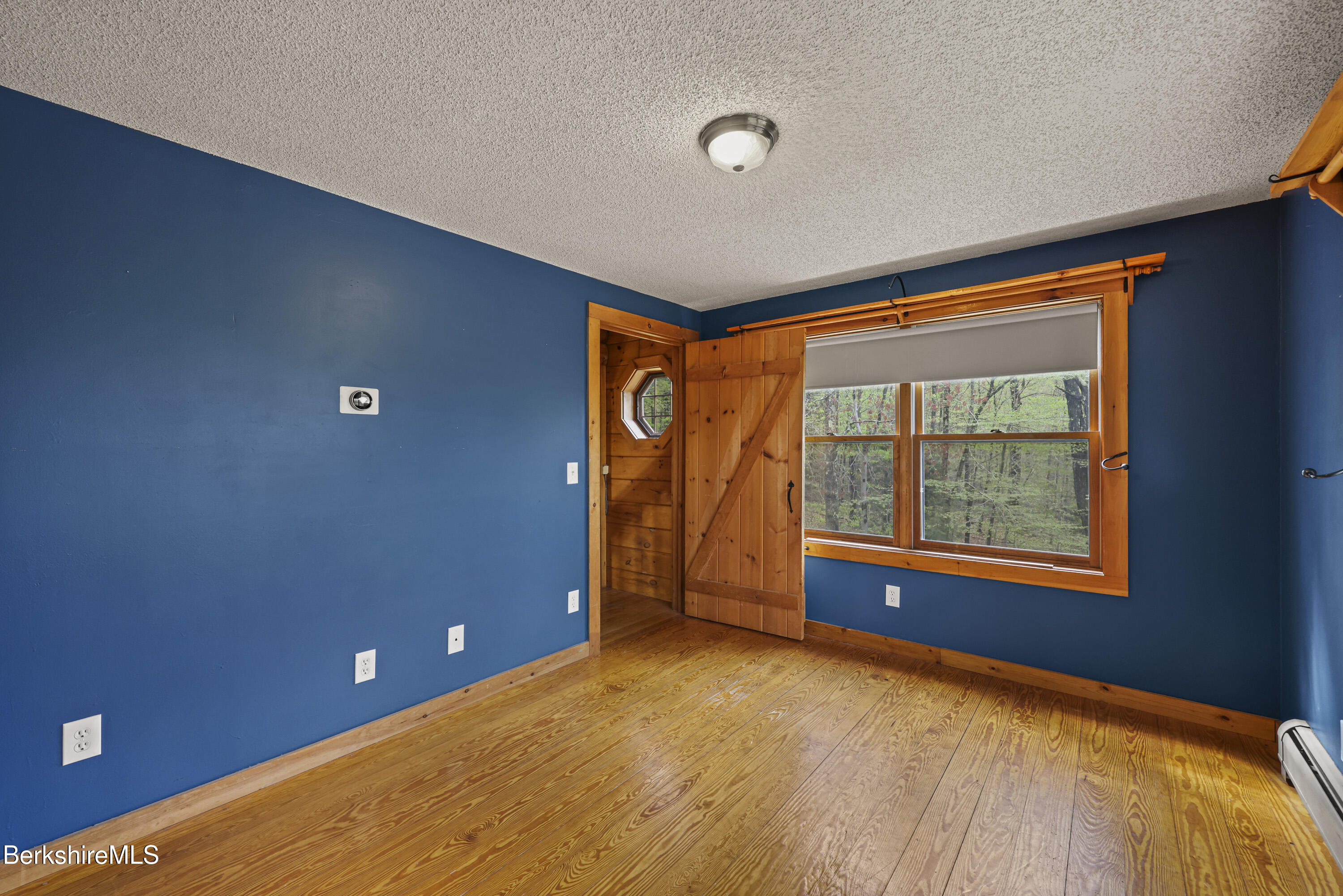 189 Cross Place Road Washington, MA 01223 - Photo 23 of 43 2nd floor bedroom