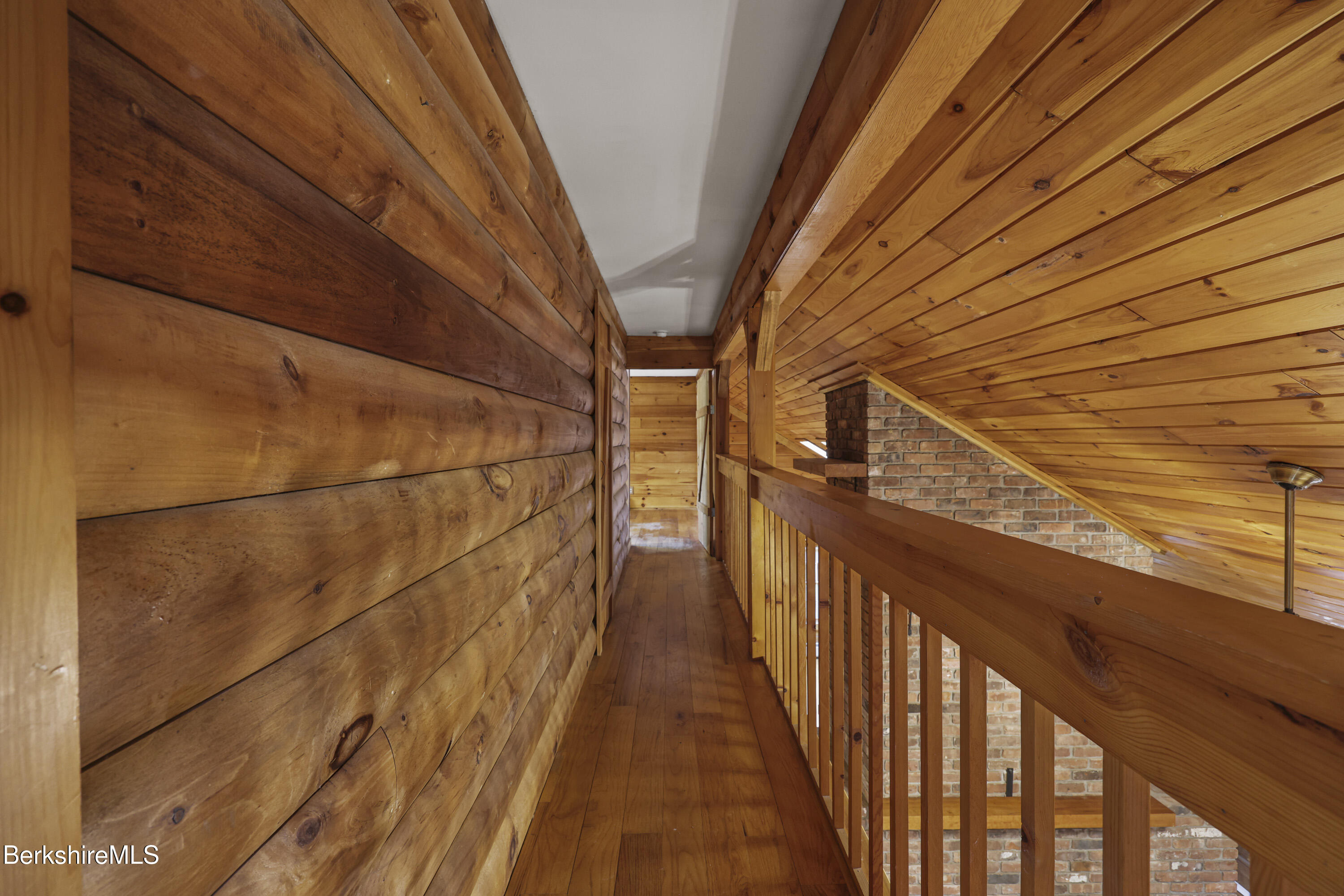 189 Cross Place Road Washington, MA 01223 - Photo 25 of 43 open hallway