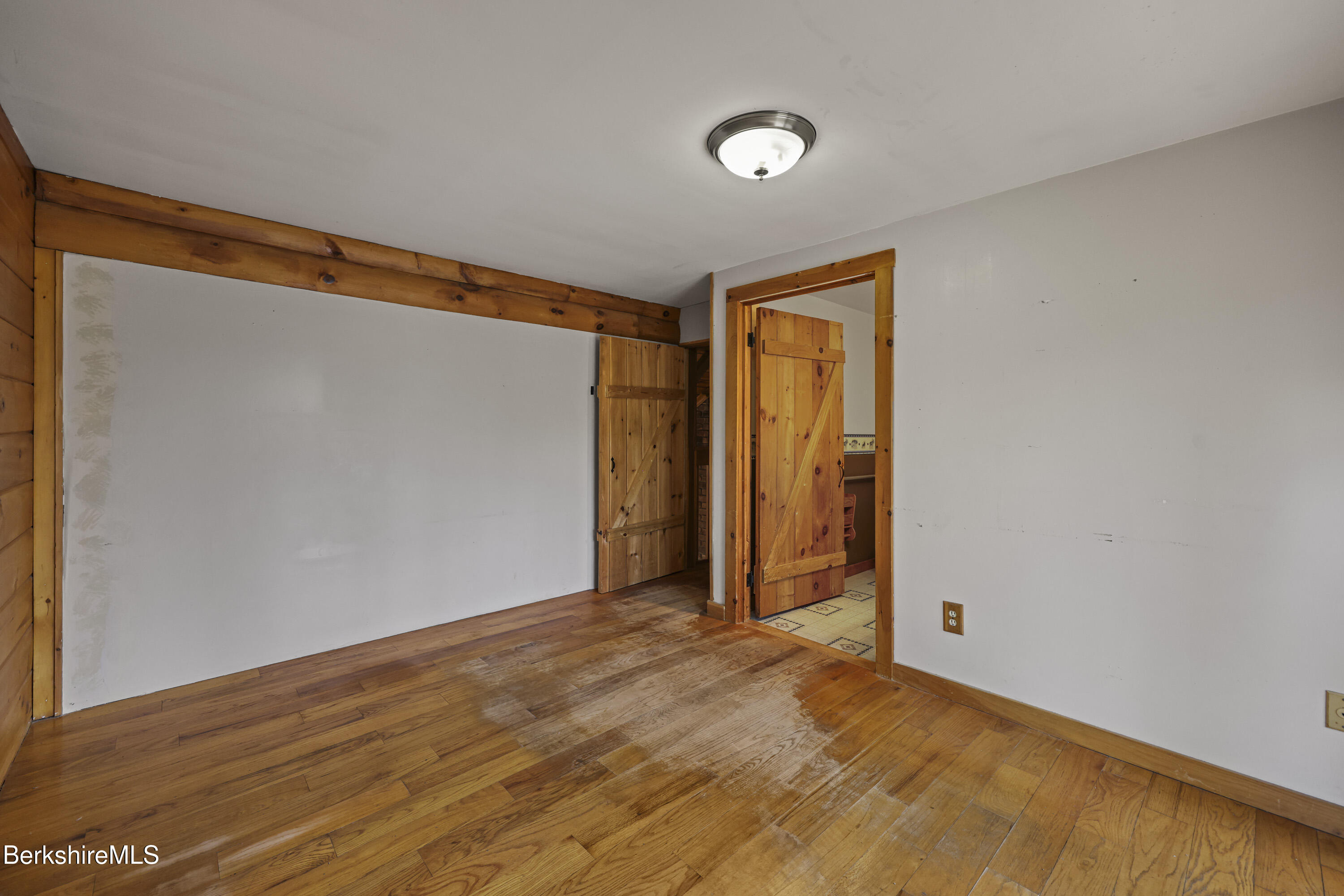 189 Cross Place Road Washington, MA 01223 - Photo 28 of 43 primary bedroom