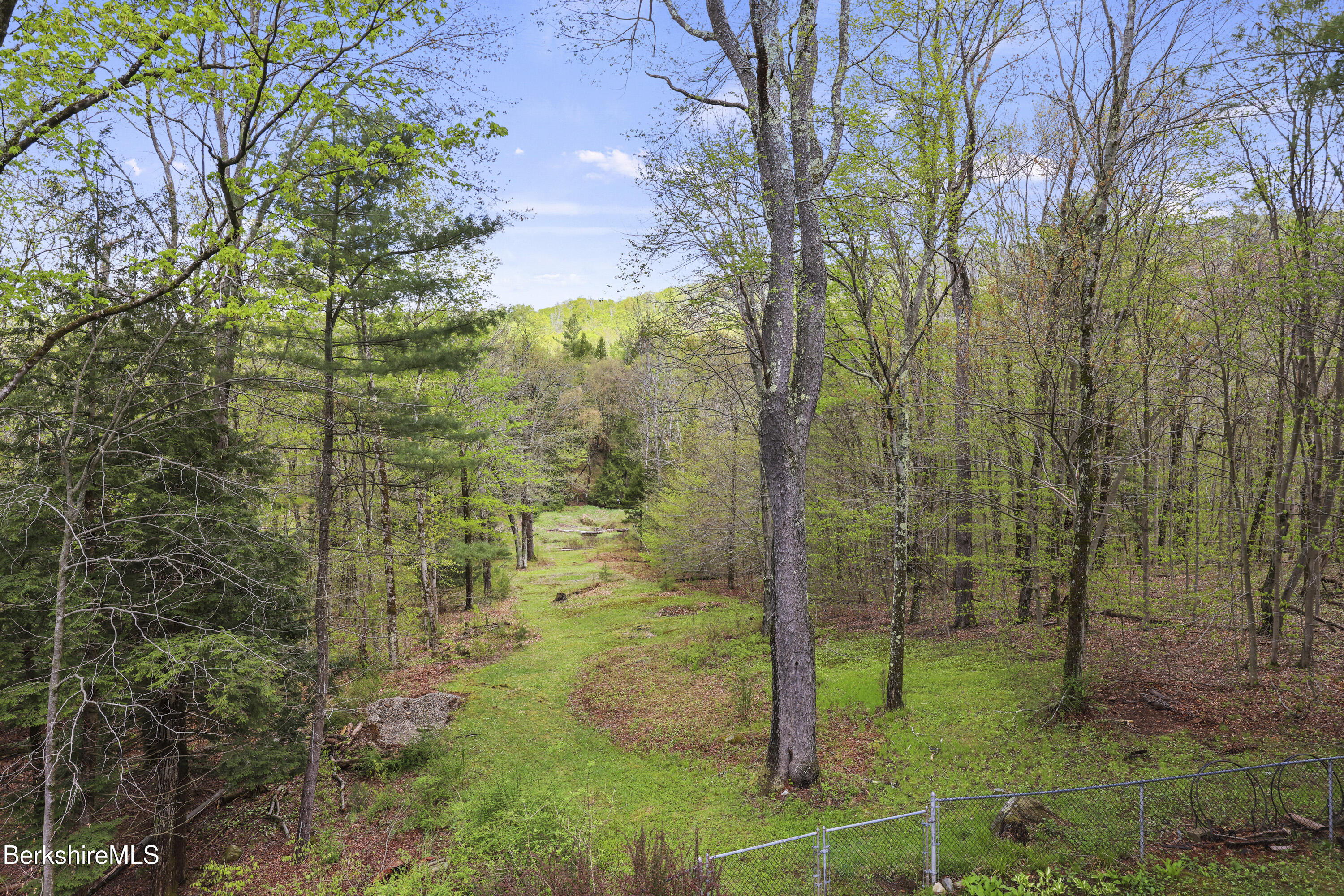 189 Cross Place Road Washington, MA 01223 - Photo 4 of 43 private acreage