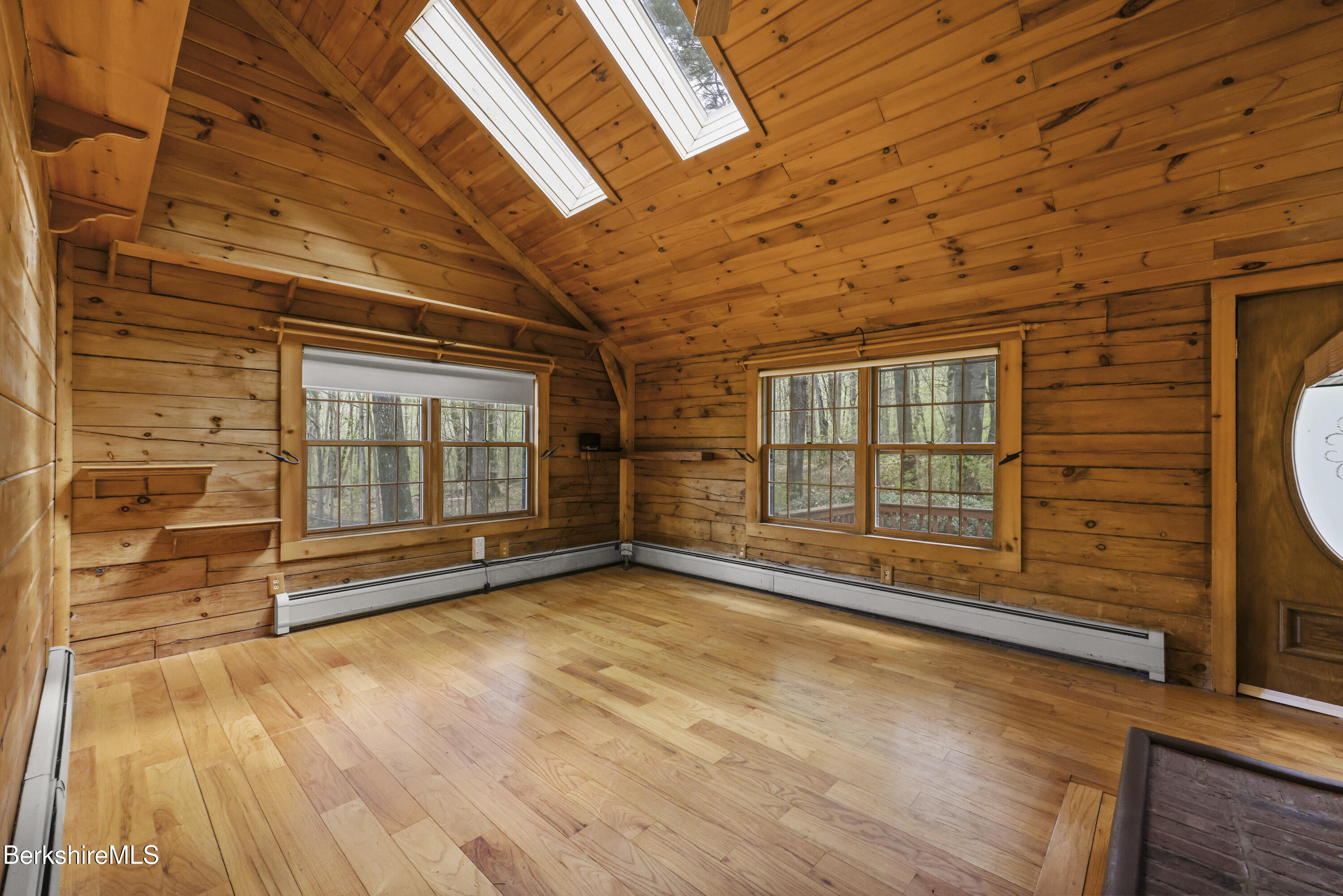 189 Cross Place Road Washington, MA 01223 - Photo 10 of 43 living room