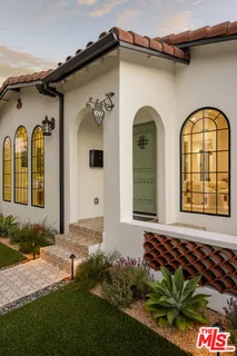 $2,295,000 | 4241 Beethoven Street, Los Angeles, CA 90066