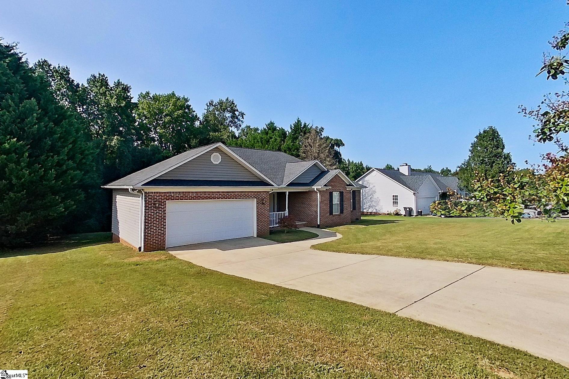 249 Lightwood Farm Road Woodruff, SC 29388 - Photo 4 of 26 Gallery Image 4
