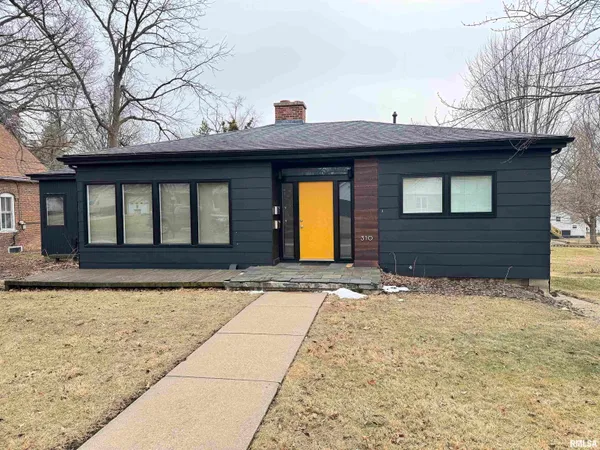 $299,000 | 310 East Leo Street, Eureka, IL 61530